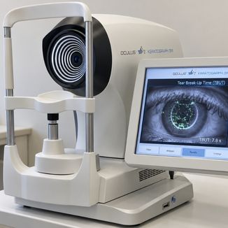 Temporary Retina reference image 1 — replace with clinic-specific image